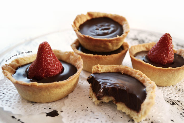 DSC_1446-decadent-chocolate-mini-tarts-1-copy