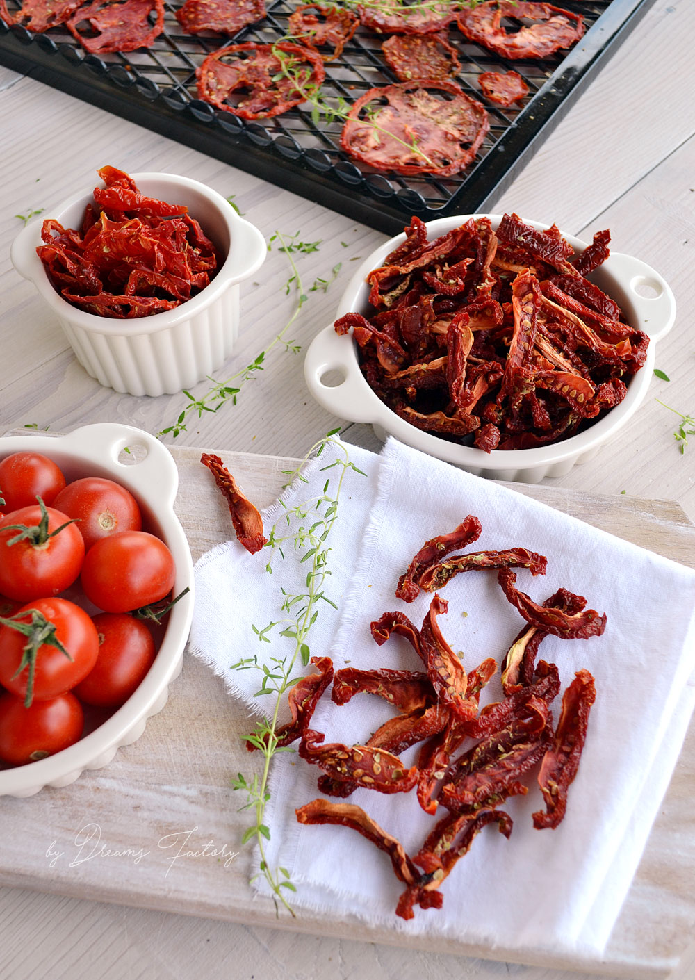 How to make sundried tomatoes with aromatic herbs