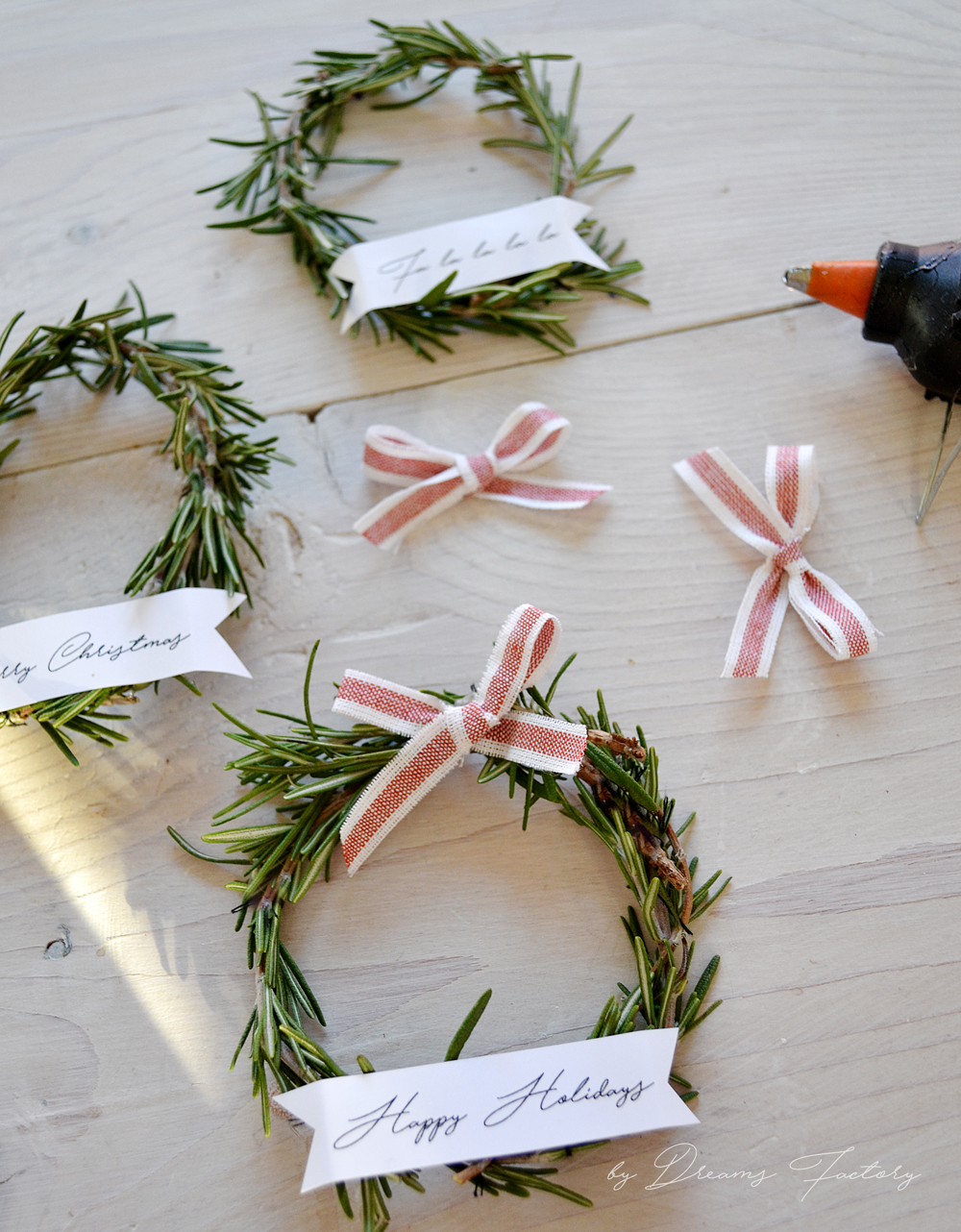 Christmas Rosemary Wreaths + free ribbon banners for you