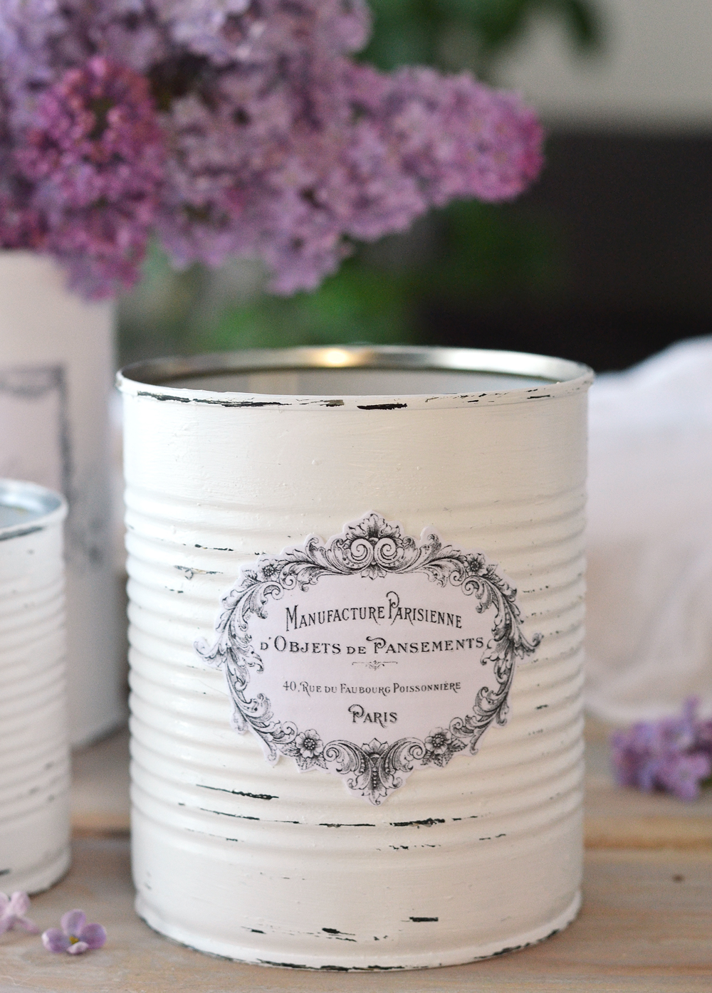 DIY French Recycled Tin Cans - free printable www.bydreamsfactory.com #diy #vintage #french #recycled #freeprintable 